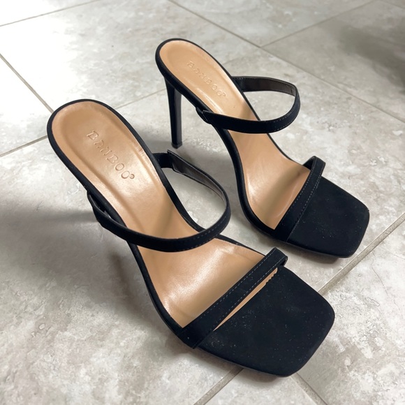 Miss Lola black mule heels - Picture 3 of 4